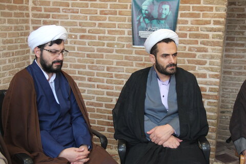 تصاویر / دیدار مدیر حوزه علمیه استان قزوین با اساتید وکادر مدرسه علمیه صالحیه قزوین