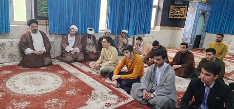تصاویر/ مراسم تجلیل از اساتید مدرسه علمیه امام خمینی (ره) ماکو