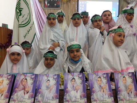 تصاویر/ مراسم جشن تکلیف داشن آموزان دختر در اردبیل