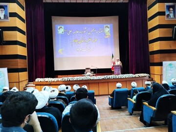 تشکیل صندوق حمایت از پژوهشگران حوزوی ایلام