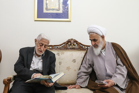 تصاویر / دیدار نماینده ولی فقیه در استان قزوین با معلمین واساتید دانشگاه