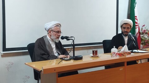 نصاویر/ نشست جهاد تبیین با محوریّت عفاف و حجاب در حوزه علمیه بناب