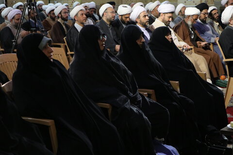 تصاویر / تجلیل از اساتید حوزه علمیه استان قزوین