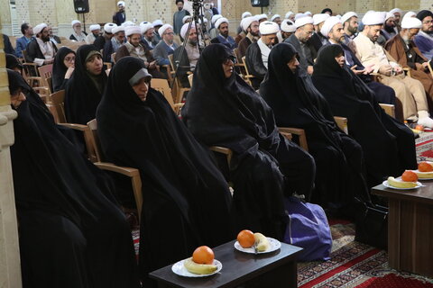 تصاویر / تجلیل از اساتید حوزه علمیه استان قزوین