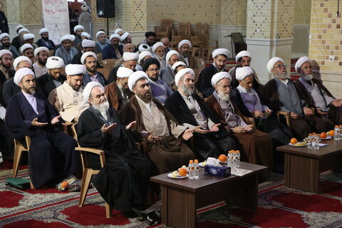 تصاویر / تجلیل از اساتید حوزه علمیه استان قزوین