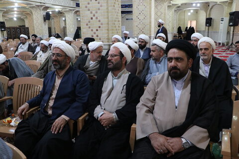 تصاویر / تجلیل از اساتید حوزه علمیه استان قزوین