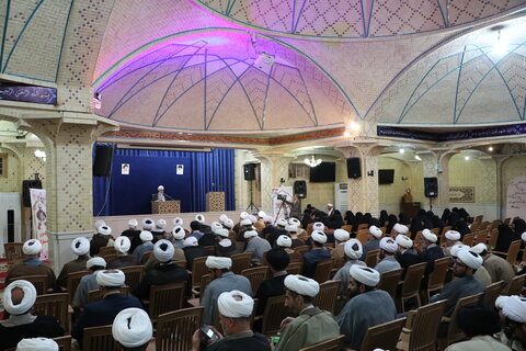 تصاویر / تجلیل از اساتید حوزه علمیه استان قزوین