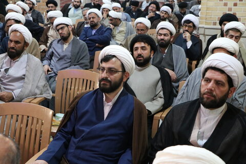 تصاویر / تجلیل از اساتید حوزه علمیه استان قزوین