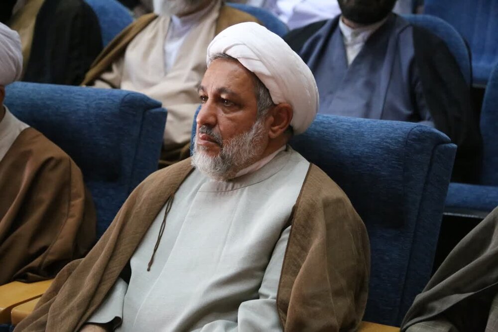 آیین اختتامیه پنجمین جشنواره علامه حلی (ره) استان ایلام آیین اختتامیه پنجمین جشنواره علامه حلی (ره) استان ایلام