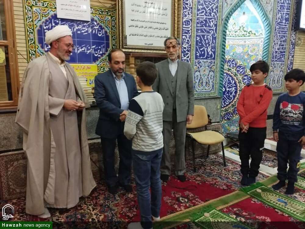 حضور فرماندار همدان در مسجد حجت بن الحسن(ع)