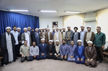 تصاویر/ دیدار اعضای خانه طلاب جوان با آیت الله اعرافی