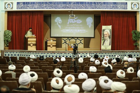 تصاویر/آیین تجلیل از اساتید موسسه آموزشی پژوهشی امام خمینی (ره)