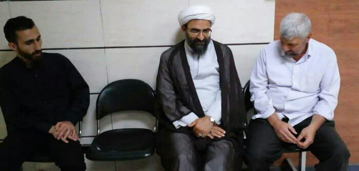 عیادت مدیر حوزه علمیه تهران از طلبه مشهدی حادثه دیده در قم