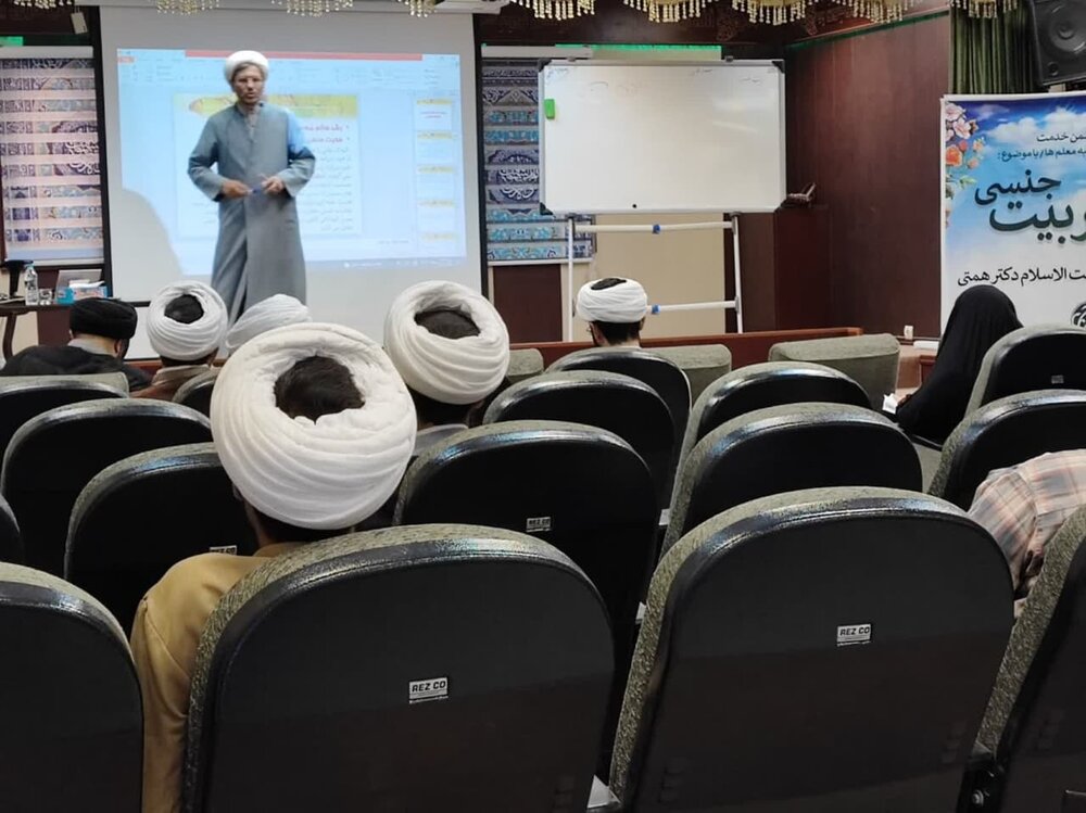 کارگاه تخصصی ویژه فرهنگیان اهواز برگزار شد + عکس