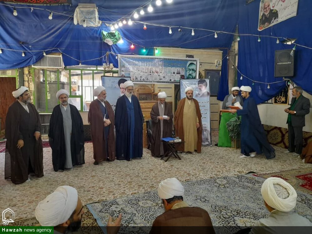 اساتید مدارس علمیه منطقه کاشان تجلیل شدند + عکس