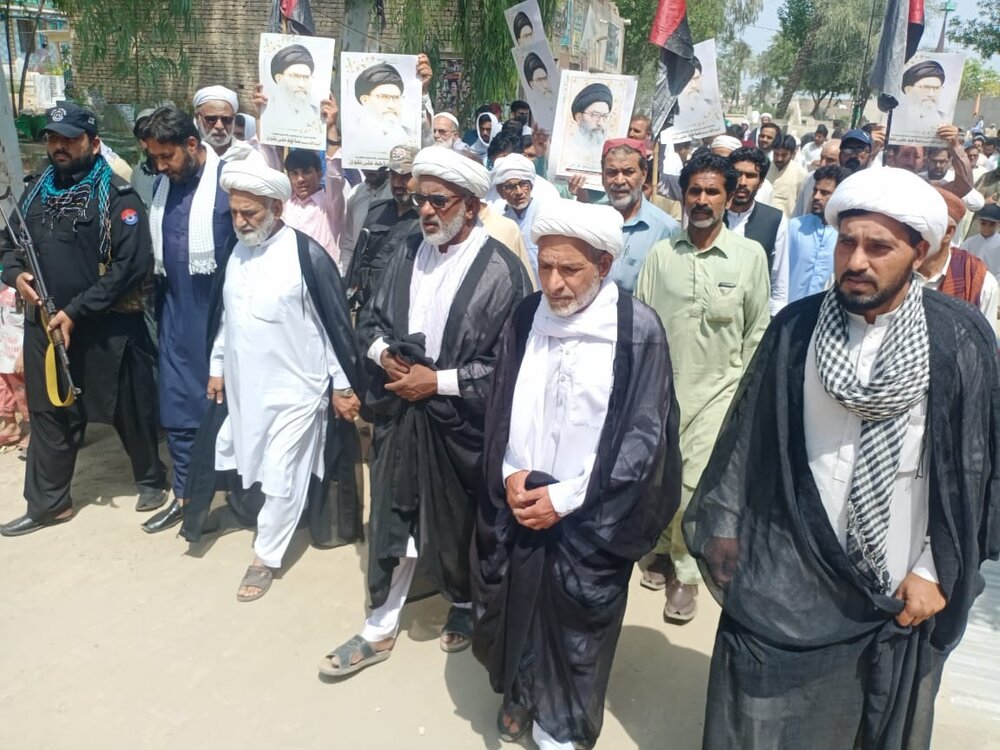 ڈیرہ اسماعیل خان میں پاراچنار دہشتگردی کی مذمت میں احتجاجی ریلی