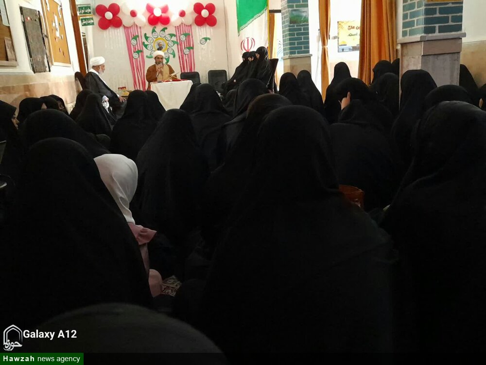 برگزاری گرامیداشت مقام معلم در مدرسه علمیه ریحانه النبی (ص) شادگان