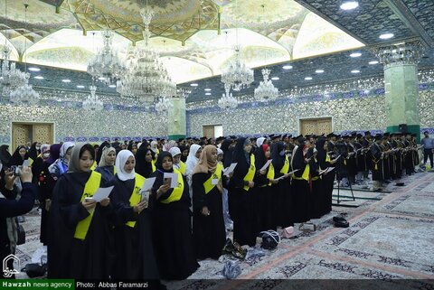 بالصور/ حفل تخرج طلاب الجامعات الحكومية في إيران في حرم السيدة فاطمة المعصومة عليها السلام بقم المقدسة