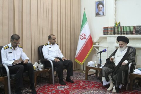 آیت الله حسینی بوشهری در دیدار رئیس پلیس راهور استان قم