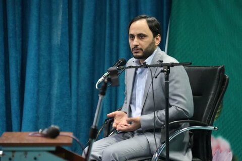 تصاویر| نشست صمیمی طلاب و روحانیون ارومیه با دکتر بهادری جهرمی (سخنگوی دولت)