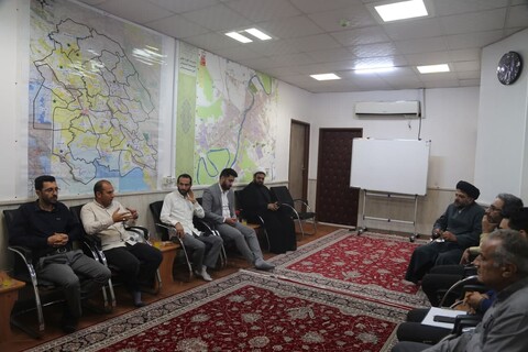 تصاویر/ نشست مدیر حوزه علمیه خوزستان با پیمانکاران و مجریان ساختمان های حوزوی استان