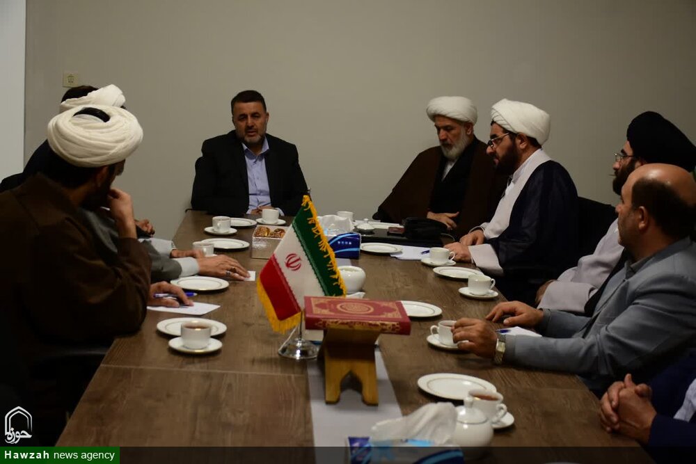 تصاویر/ دیدار رئیس دانشگاه و مسئولان دانشگاه علوم پزشکی تبریز با مدیر حوزه علمیه استان آذربایجان شرقی