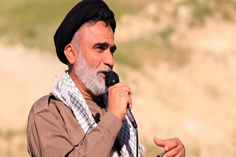 طلاب بسیجی وارث شهدای روحانی دفاع مقدس هستند