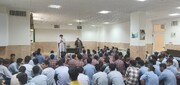 نشست دانش آموزان در مدرسه علمیه شفیعیه یزد + عکس