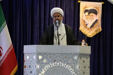 برخی برای منافع شخصی و گروهی واقعیت زندگی اهل بیت(ع) را تحریف می کنند