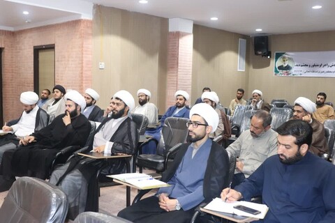 تصاویر/ برگزاری نشست تخصصی «گونه شناسی نظریه های تکفیر» در حوزه علمیه خوزستان