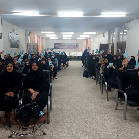 تصاویر/ بازدید دانش آموزان تبریزی از مدرسه علمیه معصومیه (س) تبریز