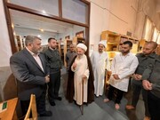 بازدید کارشناسان نسخ خطی «مکتبة العتبة العباسیة» از کتابخانه مؤسسه امام صادق(ع)+ تصاویر
