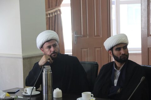 تصاویر / نشست مبلغین طرح امین شهر قزوین والبرز با مدیر حوزه علمیه استان قزوین
