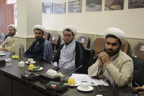 تصاویر / نشست مبلغین طرح امین شهر قزوین والبرز با مدیر حوزه علمیه استان قزوین