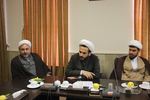 تصاویر / نشست مبلغین طرح امین شهر قزوین والبرز با مدیر حوزه علمیه استان قزوین