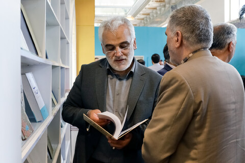 تصاویر/ سی و چهارمین نمایشگاه بین‌المللی کتاب تهران از دریچه دوربین