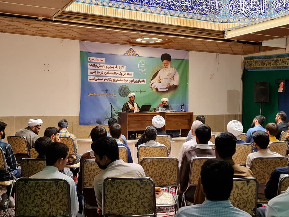 حجاب در کشور متولی خاصی ندارد / پیگیر تشکیل وزارتخانه خانواده ایم