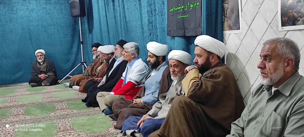 معلمان کار خدایی انجام می دهند