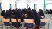 تصاویر/ بازدید دانش آموزان دختر لرستانی از مدارس علمیه خرم آباد