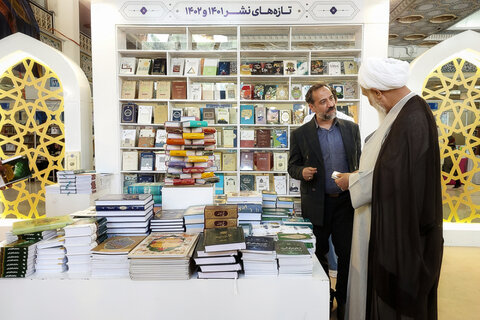 تصاویر / بازدید نماینده ولی فقیه در استان قزوین از سی و چهارمین نمایشگاه بینالمللی کتاب تهران