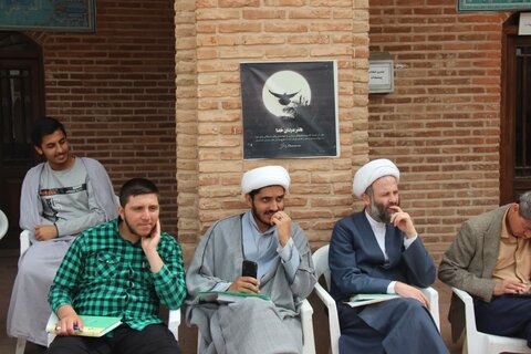 تصاویر / مراسم جشن عبادت دانش آموزان مدارس ناحیه دو آموزش وپرورش