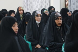 انعکاس هویّت حوزه علمیه در جامعه با فعالیتهای آموزشی، پژوهشی و فرهنگی است