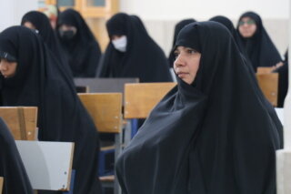 انعکاس هویّت حوزه علمیه در جامعه با فعالیتهای آموزشی، پژوهشی و فرهنگی است