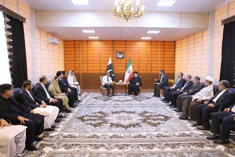 پاکستانی اور ایرانی حکام کا ردیگ پشین کے مقام پر بارڈر مارکیٹ کا افتتاح / عوام کی فلاح و بہبود اور دونوں ممالک کی اقتصادی ترقی کا اہم سنگ میل