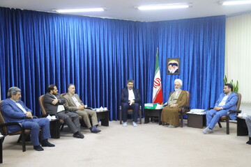 تصاویر / دیدار رئیس دانشگاه فنی و حرفه ای کشور با آیت الله اعرافی