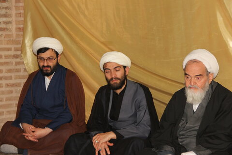 تصاویر / دیدار اساتید مدرسه علمیه سردارین با مدیر حوزه علمیه استان قزوین