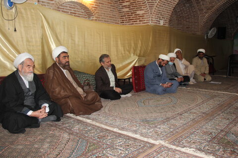 تصاویر / دیدار اساتید مدرسه علمیه سردارین با مدیر حوزه علمیه استان قزوین