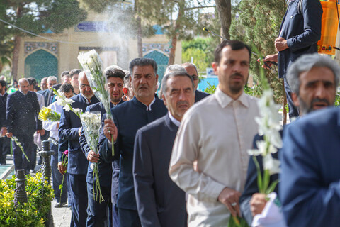 افتتاحیه دهه کرامت در اصفهان