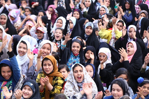 جشن روز دختر در  اصفهان درحرم حضرت زینب س خواهر امام رضا ع