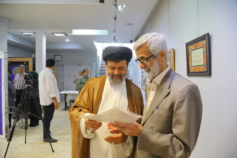 تصاویر / افتتاحیه نمایشگاه آثار هنرهای تجسمی و خوشنویسی کرامت